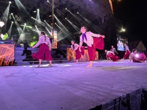 Gran apertura con el Ballet oficial con la temática de “Mujeres trabajadoras”