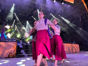 Gran apertura con el Ballet oficial con la temática de “Mujeres trabajadoras”