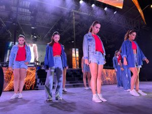 Gran apertura con el Ballet oficial con la temática de “Mujeres trabajadoras”