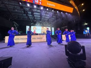 Las Colectividades trajeron color y diversidad en su presentación