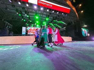 Las Colectividades trajeron color y diversidad en su presentación