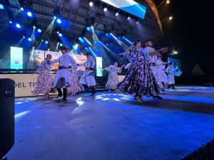 Las Colectividades trajeron color y diversidad en su presentación