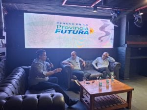 Pensar la Provincia Futura: Kulfas y Londero disertaron en Tres Arroyos