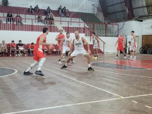 “Copa de Campeones”: Huracán ganó en Necochea (videos)