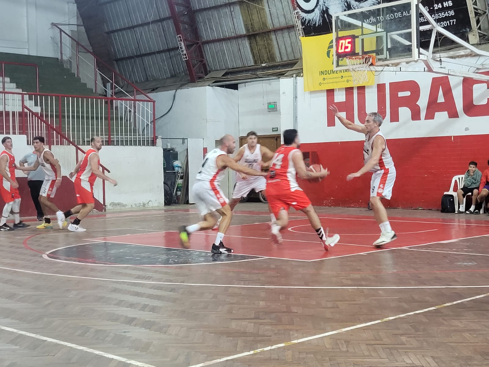 “Copa de Campeones”: Huracán ganó en Necochea (videos)
