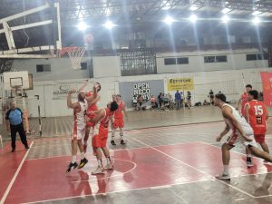 “Copa de Campeones”: Huracán ganó en Necochea (videos)