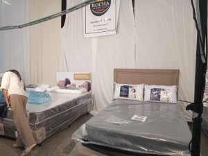 Descanso y confort en la Fiesta del Trigo: el stand de Rocha