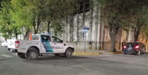 Choque en el centro: dos motociclistas al Hospital