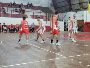 “Copa de Campeones”: Huracán ganó en Necochea (videos)