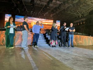 Reconocieron a grupos de danza en el Escenario Mayor