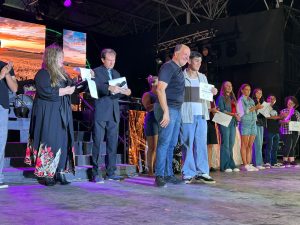 Reconocieron a grupos de danza en el Escenario Mayor