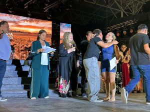 Reconocieron a grupos de danza en el Escenario Mayor
