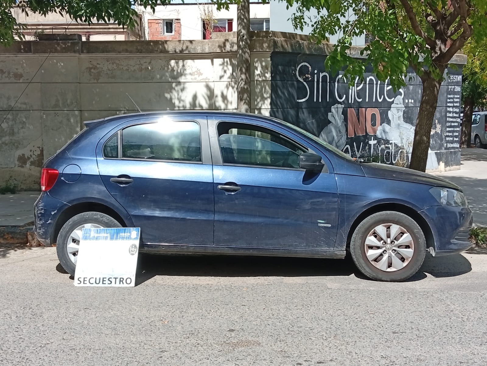 La policía secuestró un automóvil robado y con pedido de secuestro activo