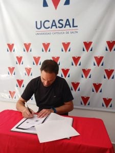Se recibió Hugo en la UCASAL