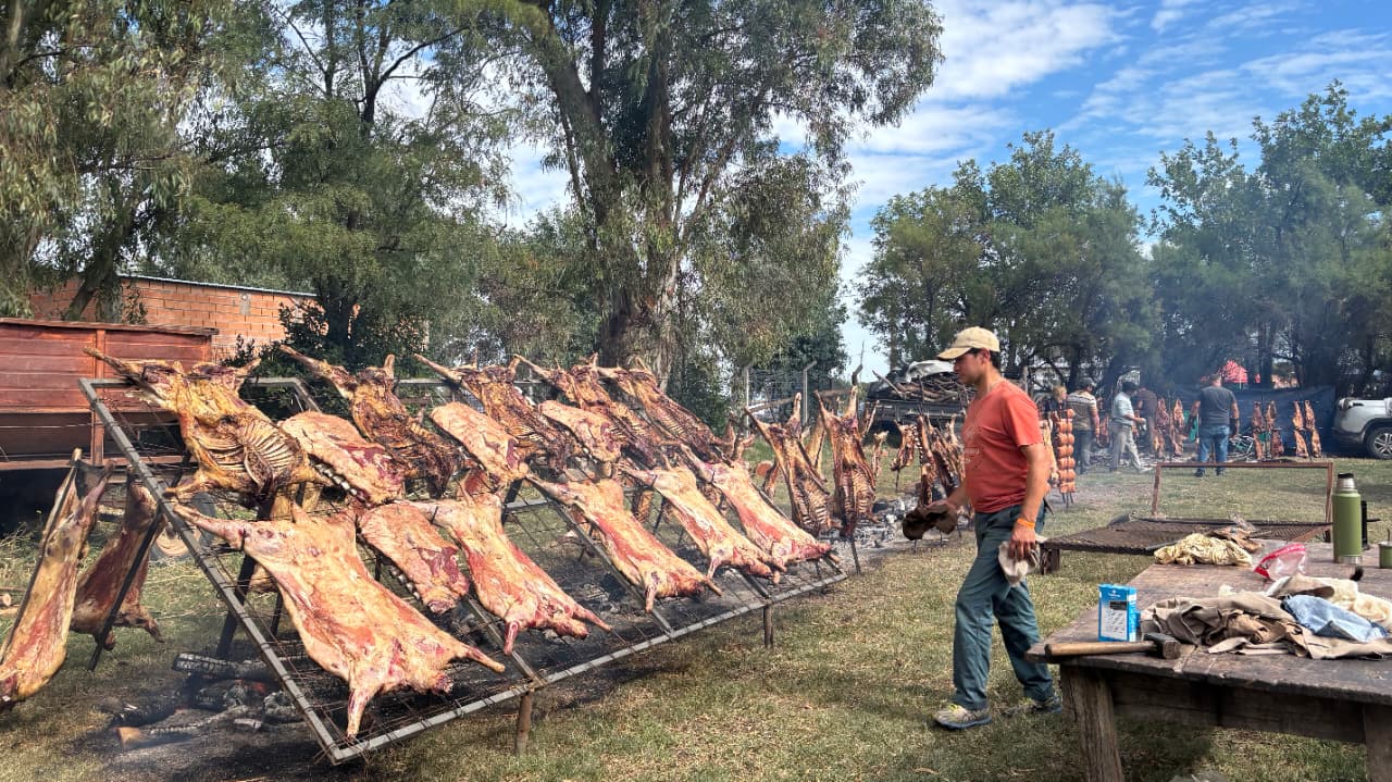 Juan Eulogio Barra celebró la 15° Fiesta Provincial del Asado Pampeano