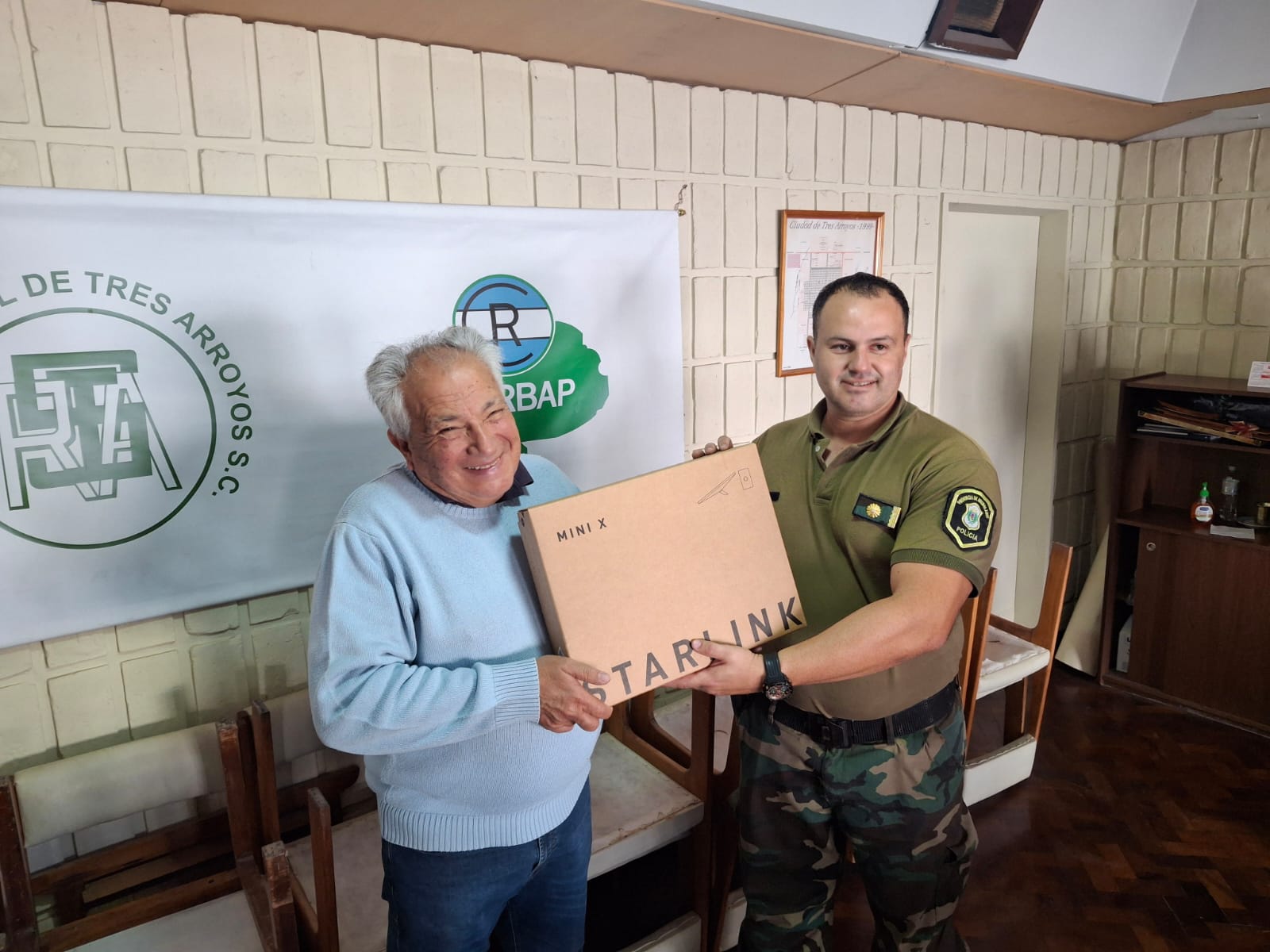 (audio) La Sociedad Rural entregó equipo de conectividad satelital al CPR local