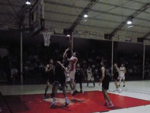 Básquet: Huracán (TA), Alumni y Quilmes cerraron con triunfos la Fecha 1 de la Copa Tres Arroyos