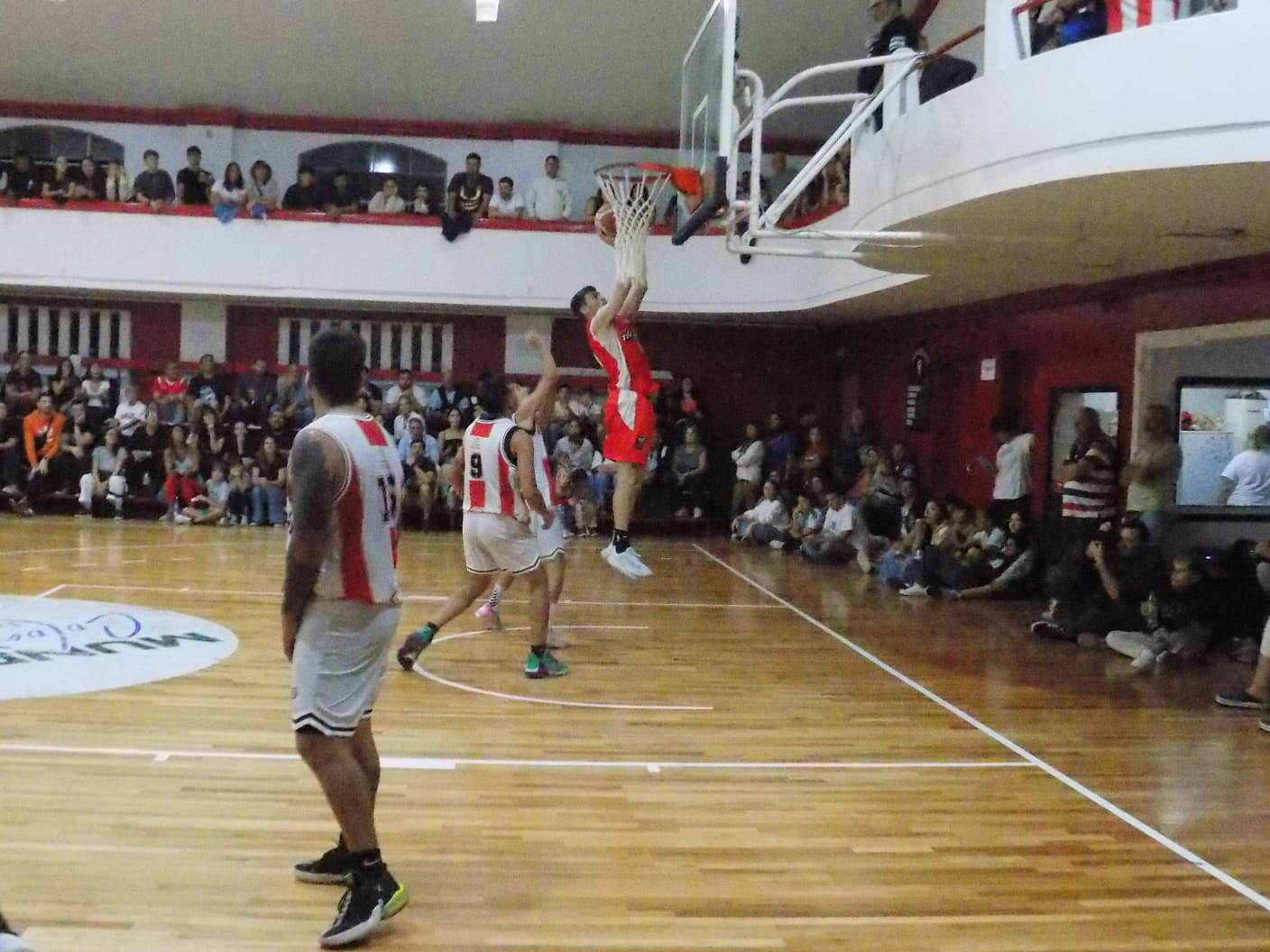Basquet: Huracán abrió la segunda de la Copa Ciudad ganando el clásico