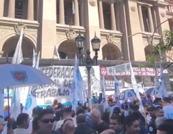 Reforma laboral: Tras una presentación de la CGT, la Justicia suspendió la aplicación de 83 artículos