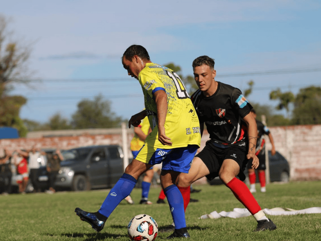 Segunda: Unión y Alumni punteros tras el inicio oficial