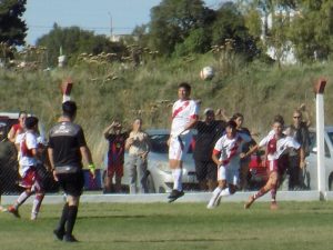 Segunda: Unión y Alumni punteros tras el inicio oficial