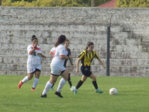Victorias de Argentino, Colegiales, Independencia y Villa en el inicio del Oficial Femenino