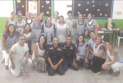 Bomberos brindaron capacitación en Primeros Auxilios en el Jardín 911