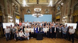 Kicillof anunció un “Fondo de Restitución para municipios” si recupera lo adeudado por Milei