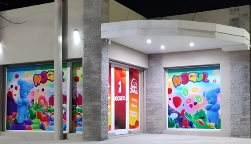 Necochea: Roban un kiosco en medio del temporal