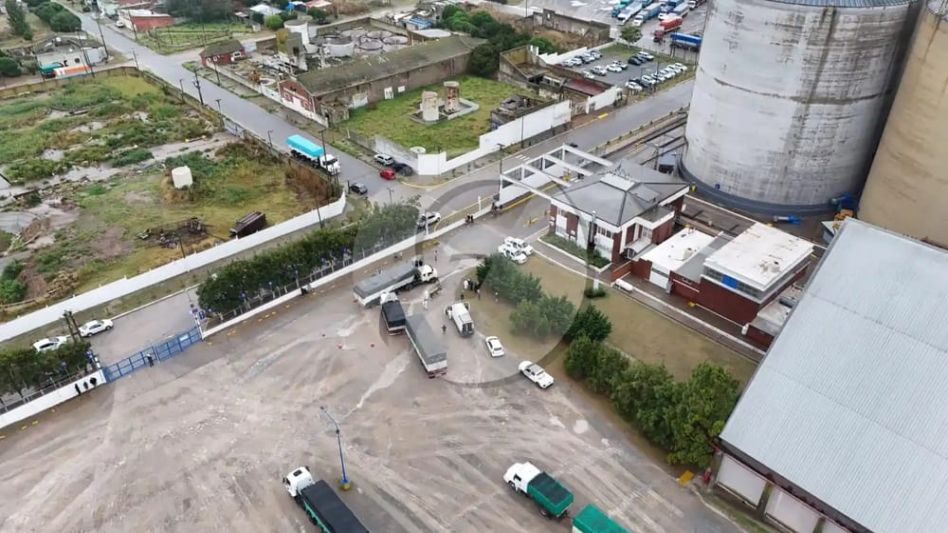 Murió aplastado por su propio camión en una planta de silos