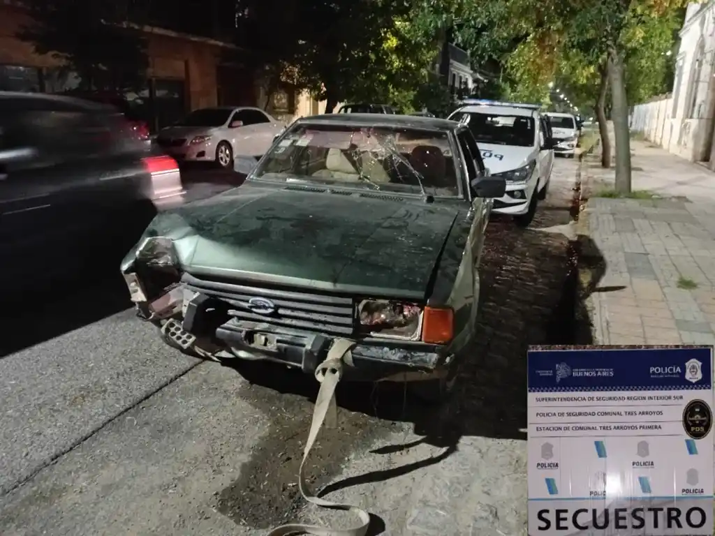 Robó un auto, chocó y tenía droga: Quedó preso