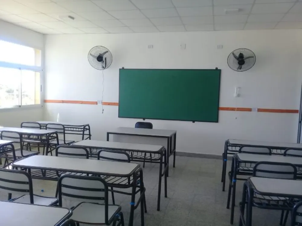 Clases parciales en la provincia por un nuevo paro de docentes y estatales