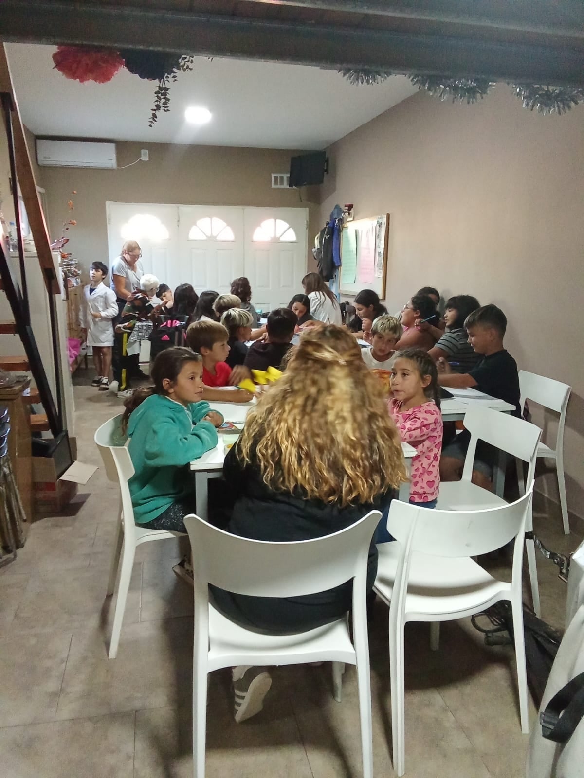 (audio) “Un Mundo Divertido con Vos” cumple el sueño de la casa propia