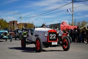 Tres Arroyos celebró sus 142 años con un emotivo acto y gran participación de la comunidad