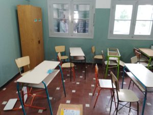 En la Escuela 26: Padres se quejan de que el secundario deja aulas y baños sin higiene