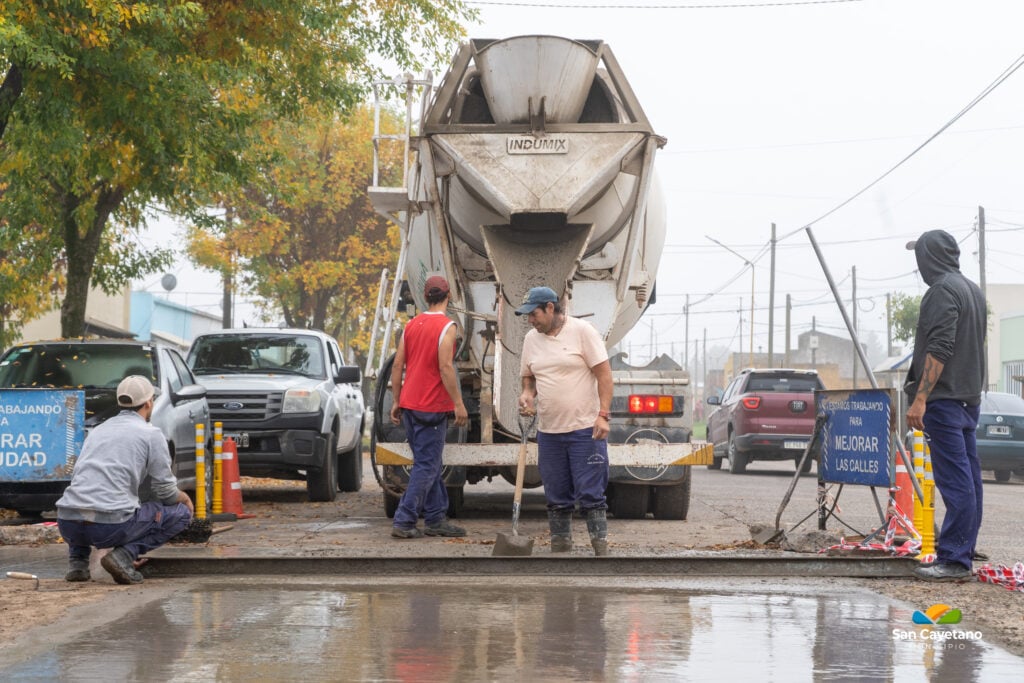 Plan de Bacheo en marcha en San Cayetano