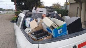 (audio) Residuos electrónicos se transforman en herramientas de aprendizaje en Sierra Chica