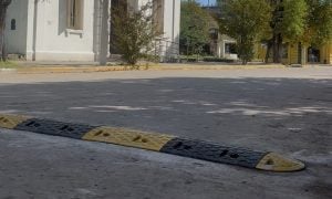 Chaves: el municipio refuerza seguridad vial con nuevos reductores de velocidad