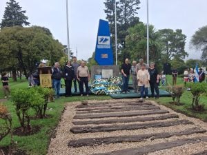 (audio – videos) Emotivo homenaje a los héroes de Malvinas a 44 años de la gesta