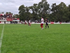 Quilmes y Huracán Ciclista igualaron en un vibrante duelo en el Complejo Cervecero