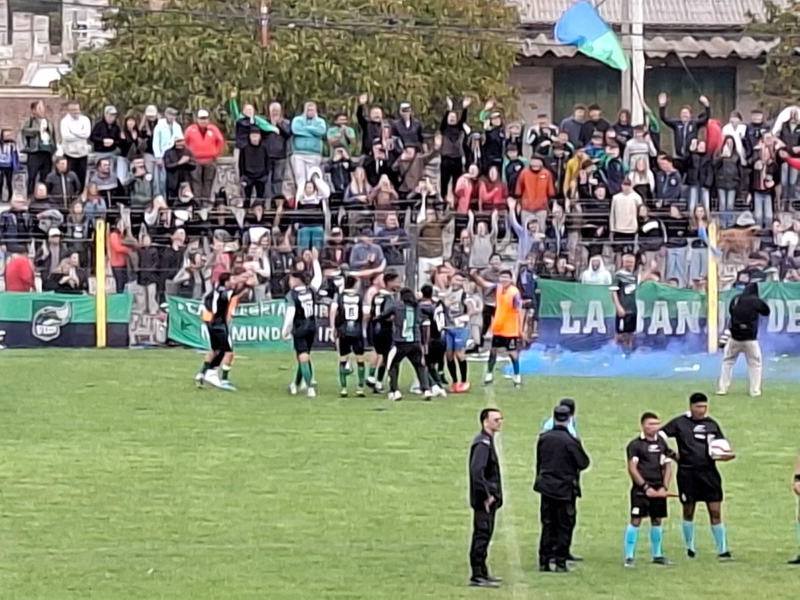 Villa del Parque aplastó a El Nacional en un clásico inolvidable