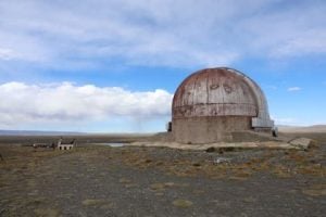 (audio) “Me autoexilié”: tiene 35 años y es el único habitante de un mítico observatorio abandonado