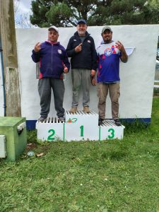 El Club de Pesca Tres Arroyos desarrollo un encuentro Interno Embarcado en Balcarce