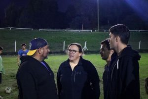 Entregaron kits deportivos a clubes de Monte Hermoso