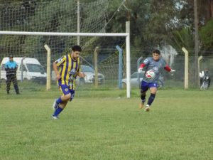 Fútbol de Segunda: Argentino le ganó a Central