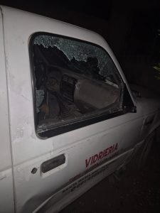 Violento episodio familiar en Bahia Blanca: amenazó a su padre y dañó camioneta