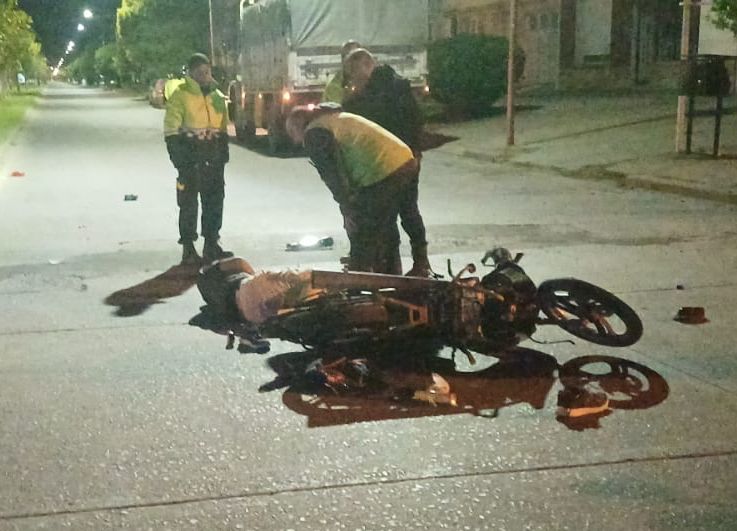 Motociclistas derivados al Pirovano tras accidente de tránsito