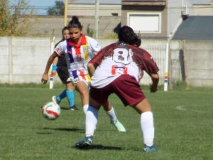 Colegiales lidera, solitariamente, el Torneo Oficial del Fútbol Femenino