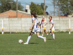 Colegiales lidera, solitariamente, el Torneo Oficial del Fútbol Femenino