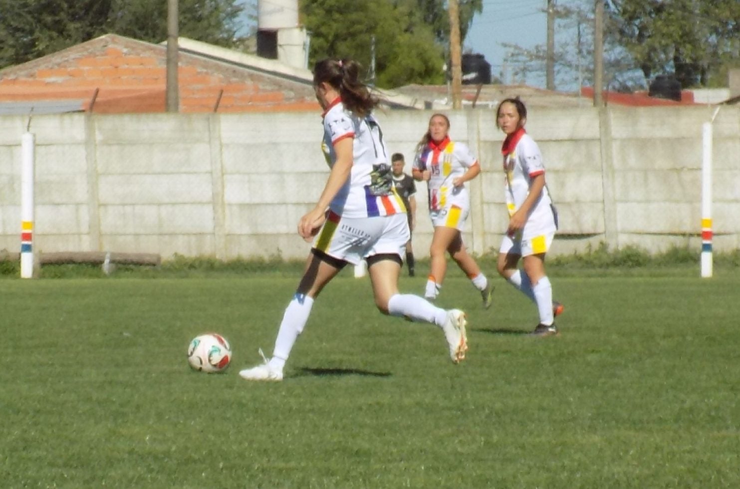 Colegiales lidera, solitariamente, el Torneo Oficial del Fútbol Femenino